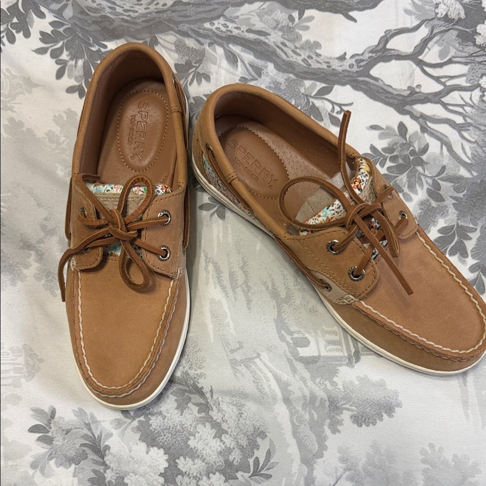 Sperry Tan Boat Shoes with Patterned Trim